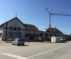 Započeli radovi na obnovi starog doma kulture u Gradištu
