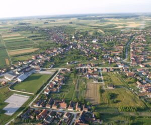 Odluka o poništenju odluke o raspisivanju javnog natječaja za zakup polj. zemljišta u vl. RH na području Općine Gradište